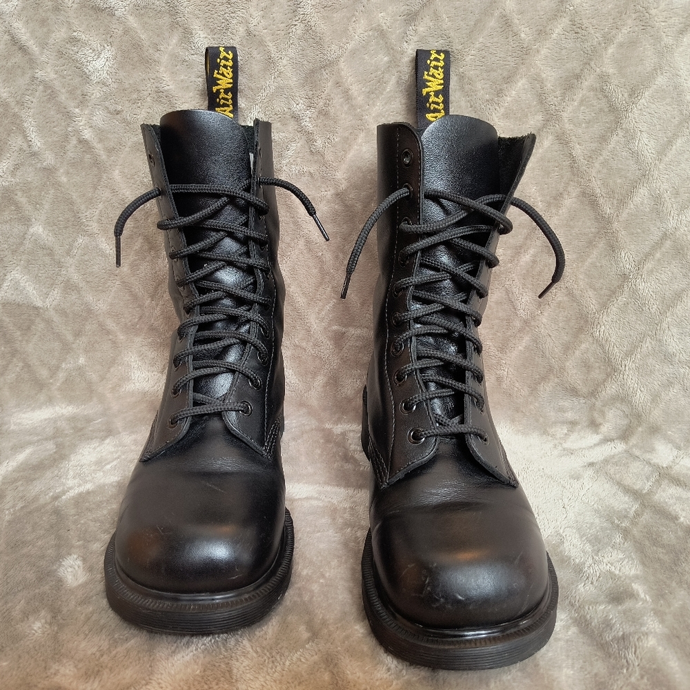 Vintage Dr. Martens 8796 Black Boots